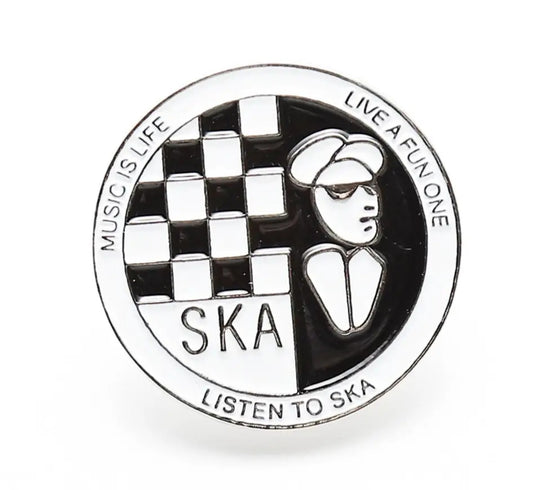 SKA Music Is Life Anstecknadel, weiß, 25 mm